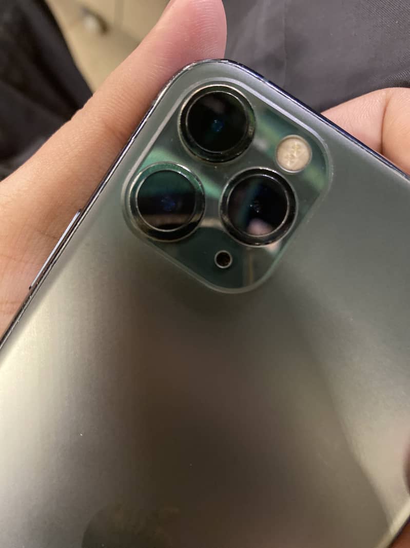 Apple iPhone 11 Pro Max 6
