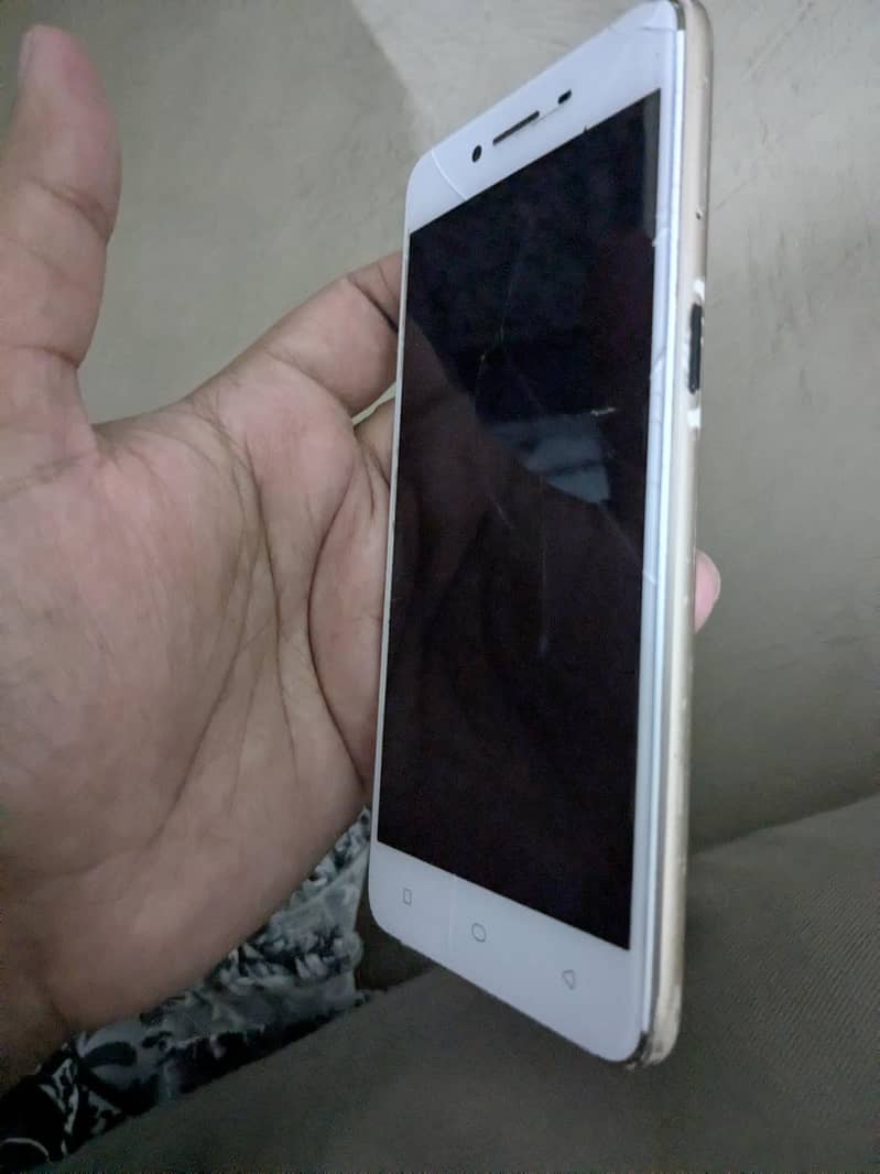 OPPO A37 2