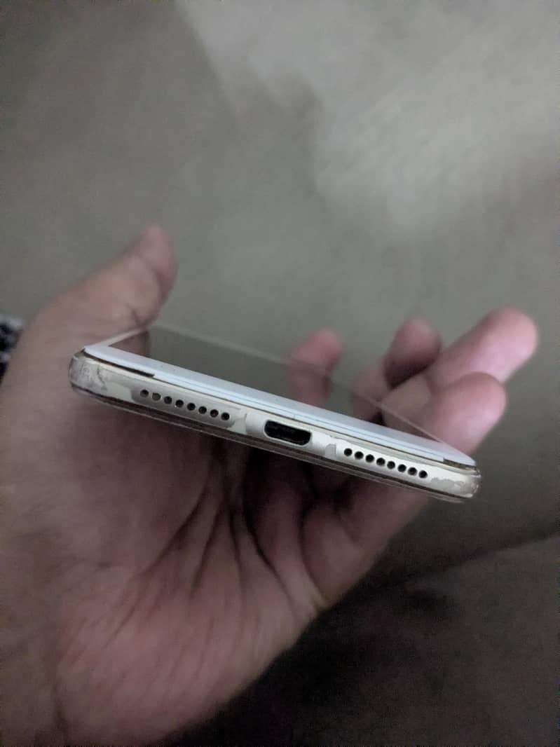 OPPO A37 4