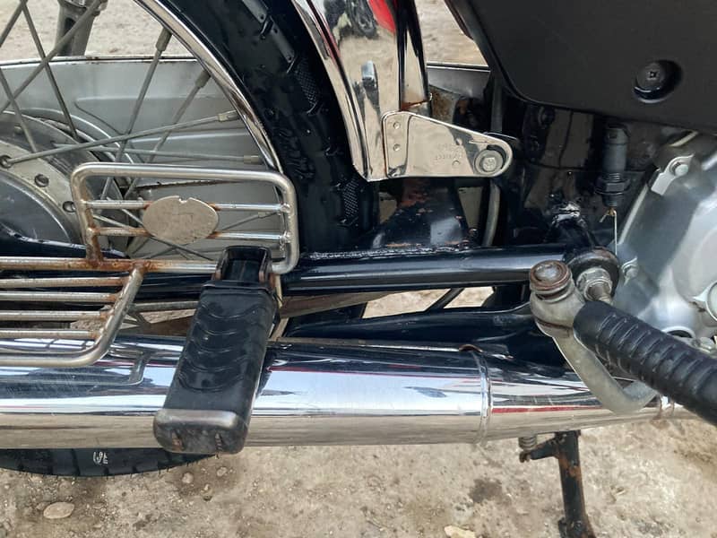 Honda CD 70 6