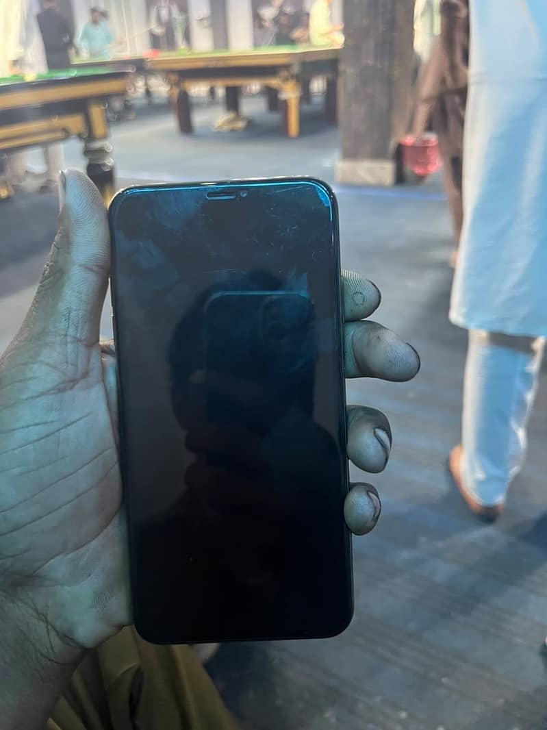 Apple iPhone XS Max 0