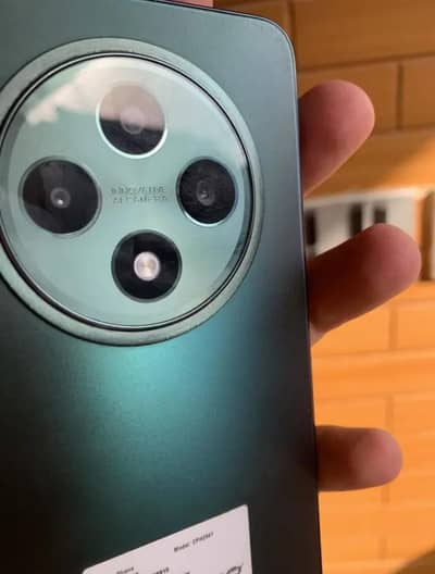 OPPO Reno12 F