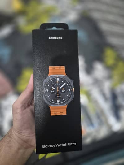 Samsung Galaxy Watch Ultra (2024) – Titanium Gray