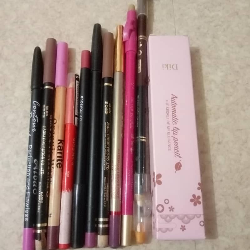 Make up products 6