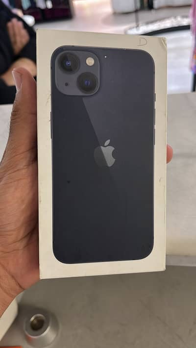 Apple iPhone 13