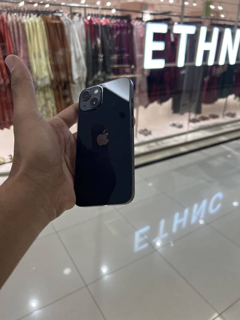 Apple iPhone 13 1