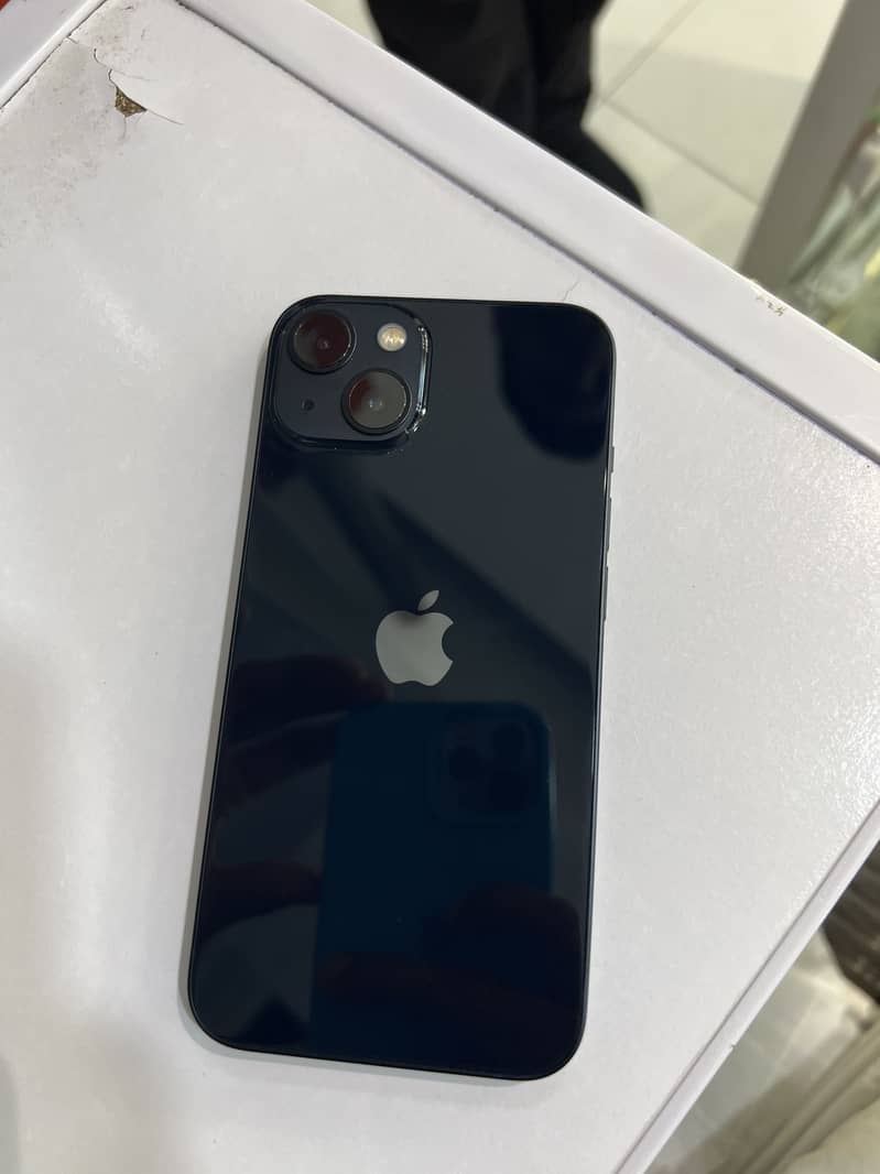 Apple iPhone 13 2