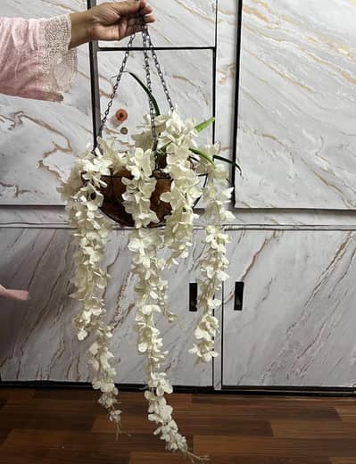 flower hanging
