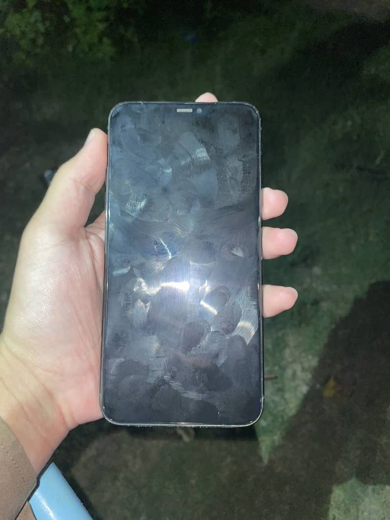 Apple iPhone 11 Pro Max 1