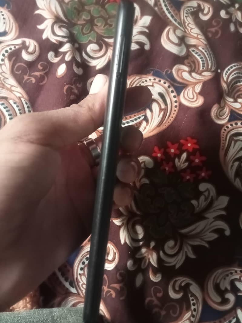OPPO A16e 4\64 3