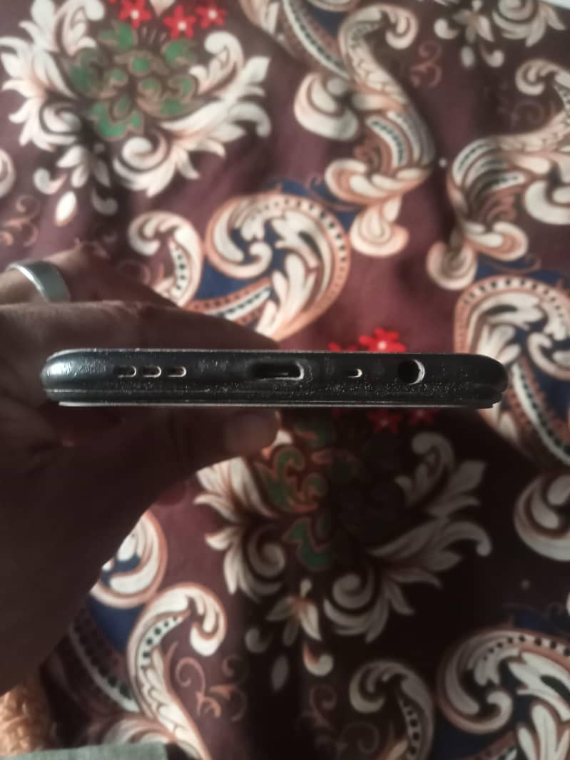 OPPO A16e 4\64 4