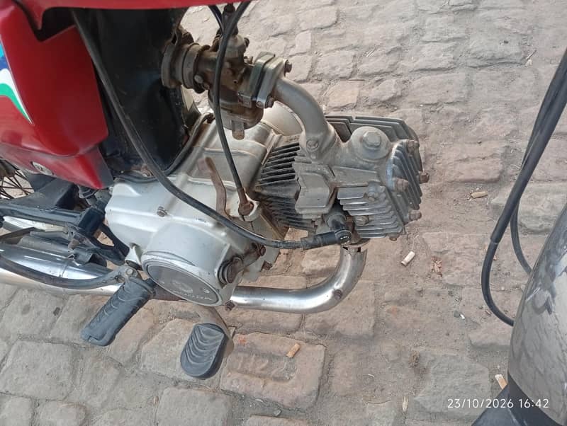 Honda Cd70 17+18 Model 2