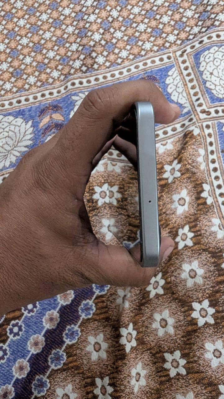 Samsung Mobile A17 6