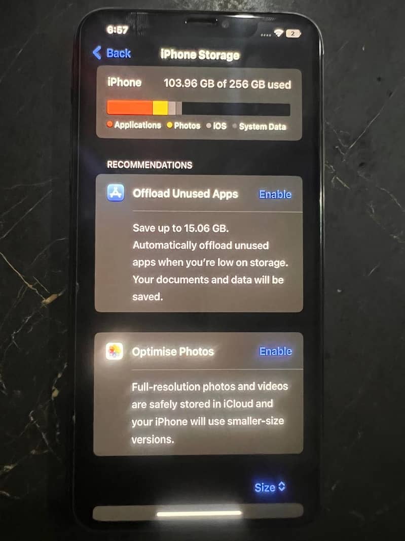 Apple iPhone XS Max 5