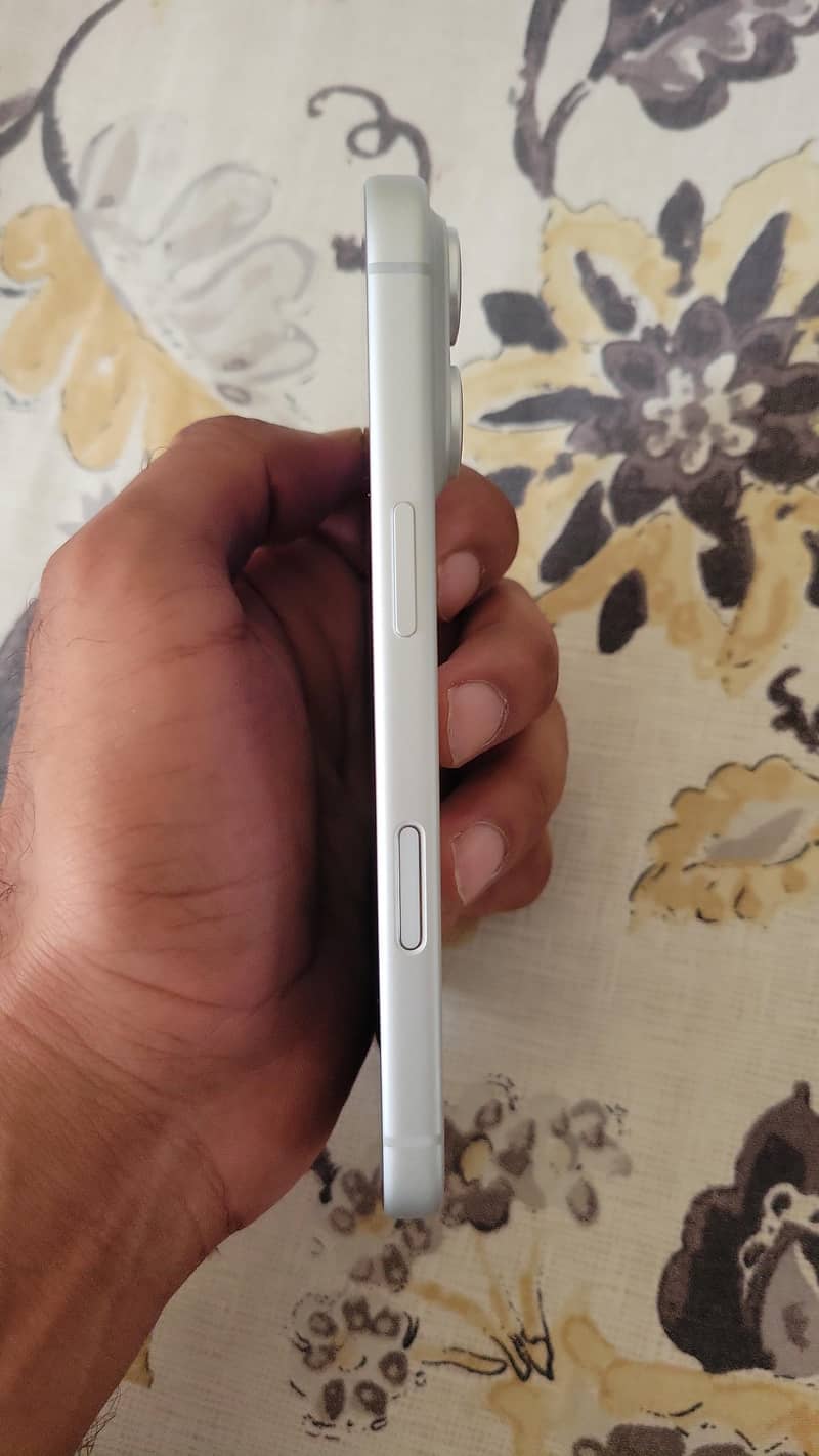 Apple iPhone 17 Pro jv 0