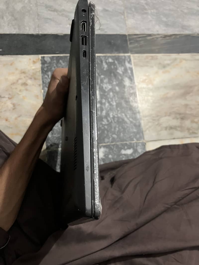 DELL LATITUDE 3