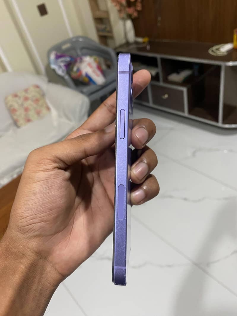 Apple iPhone 12 1