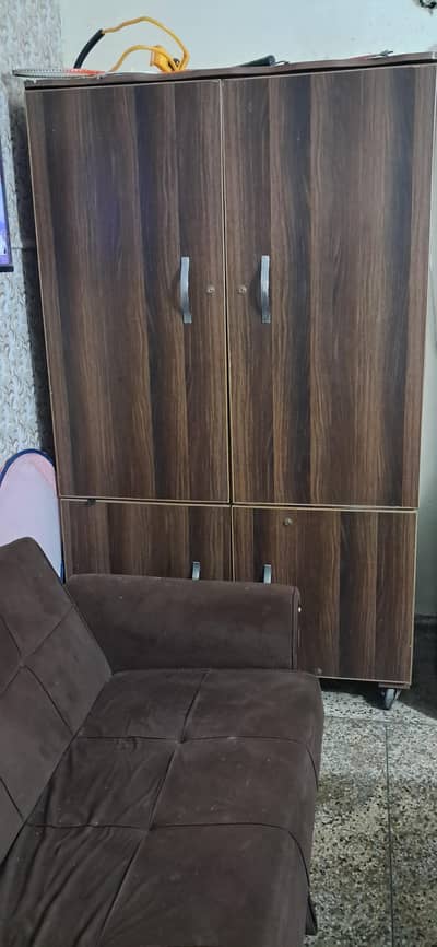 Used wardrobe / Almarre
