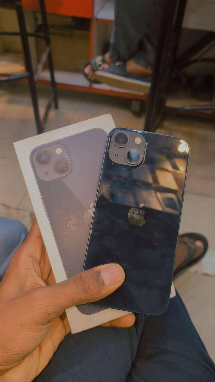 Apple iPhone 13 0