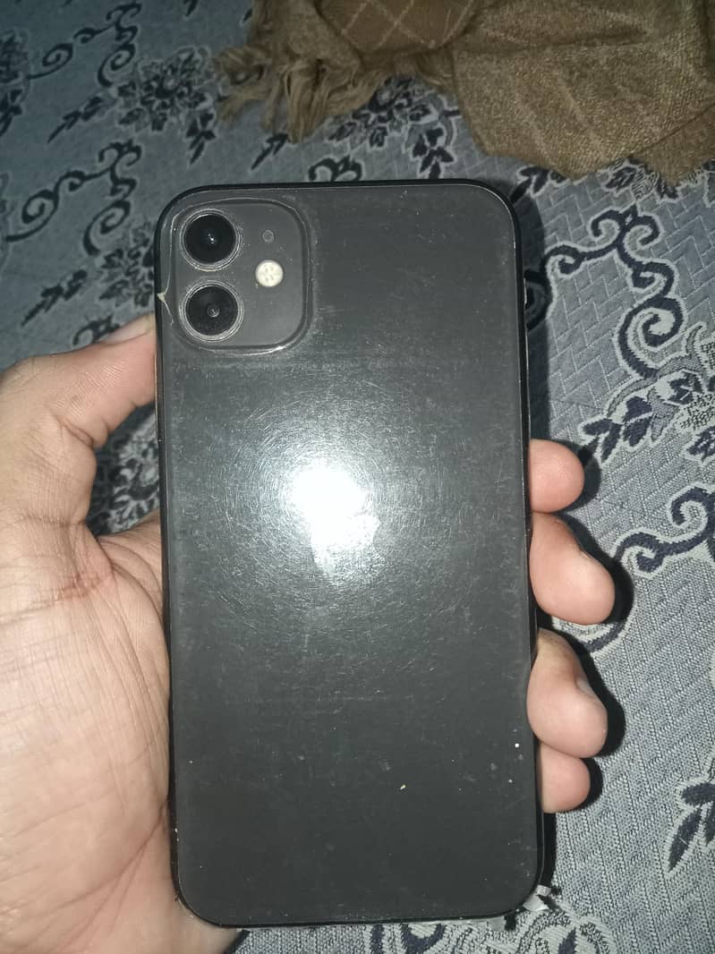 Apple iPhone 11 0