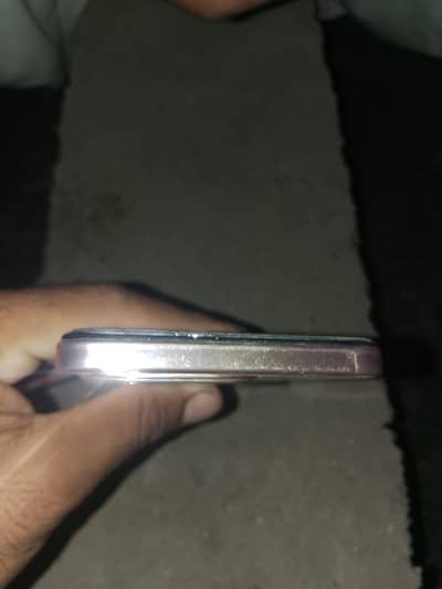 Vivo Y28