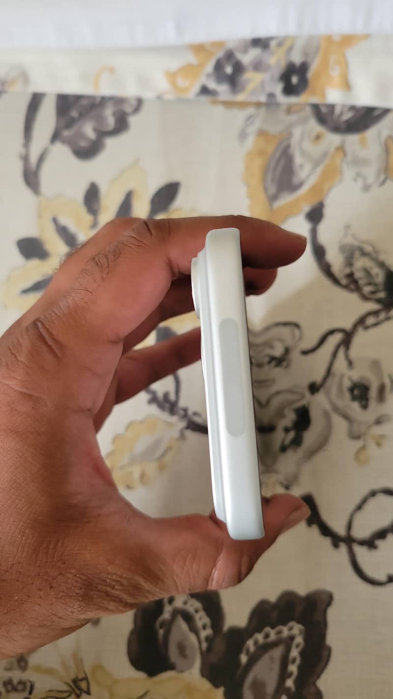 Apple iPhone 17 Pro Max 3