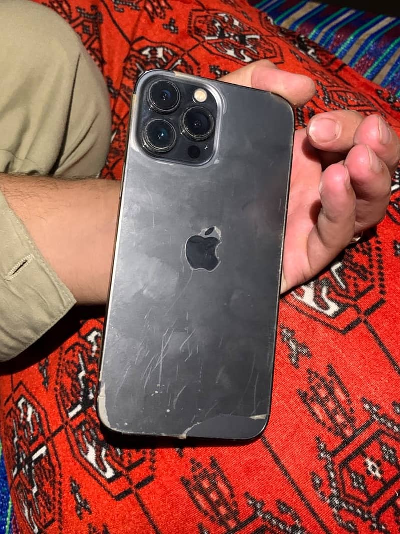 Apple iPhone 13 Pro Max 0