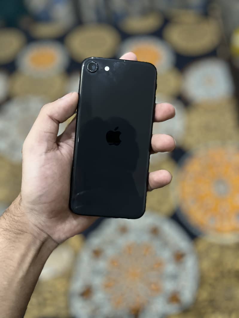 Apple iPhone SE 0