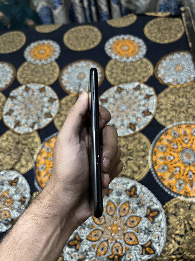 Apple iPhone SE 2