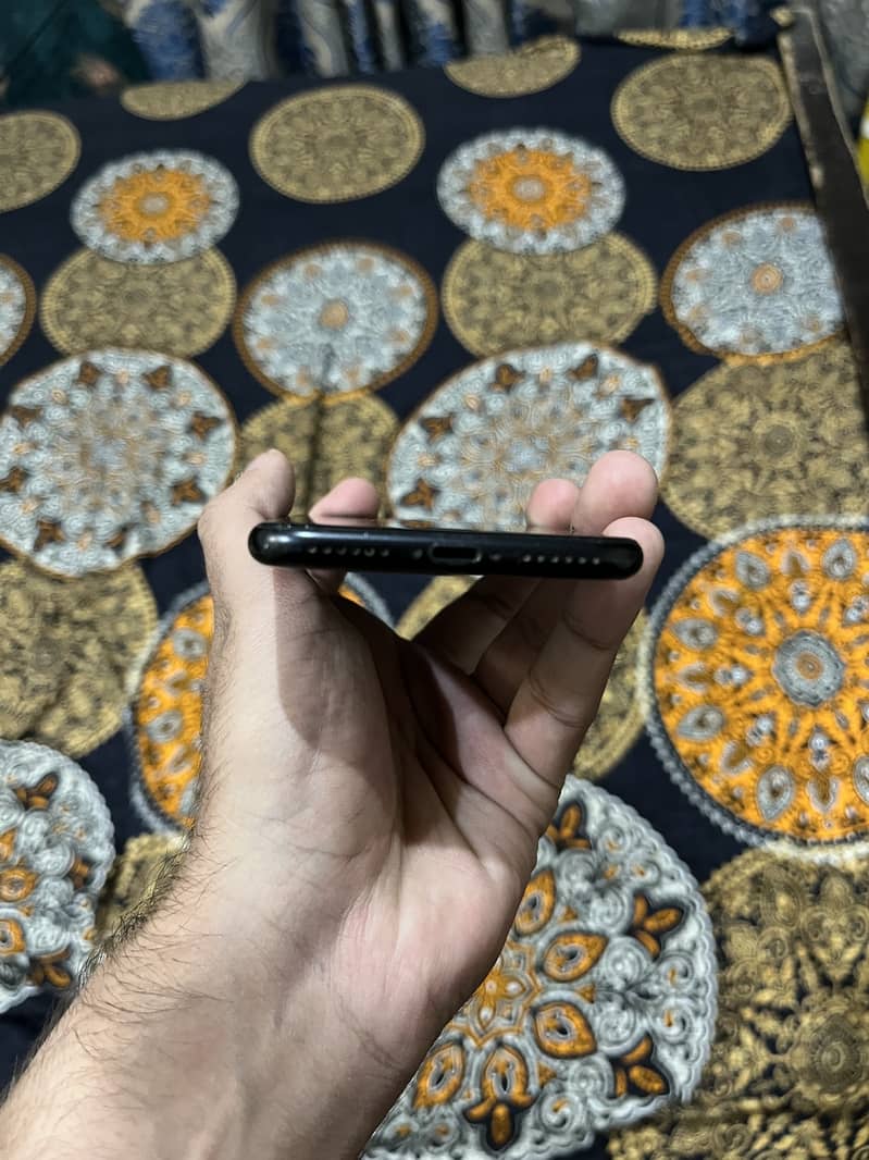Apple iPhone SE 4
