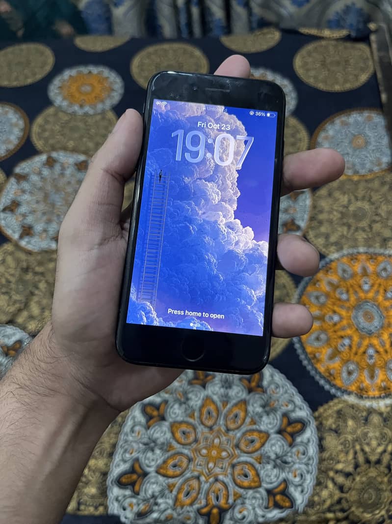 Apple iPhone SE 5