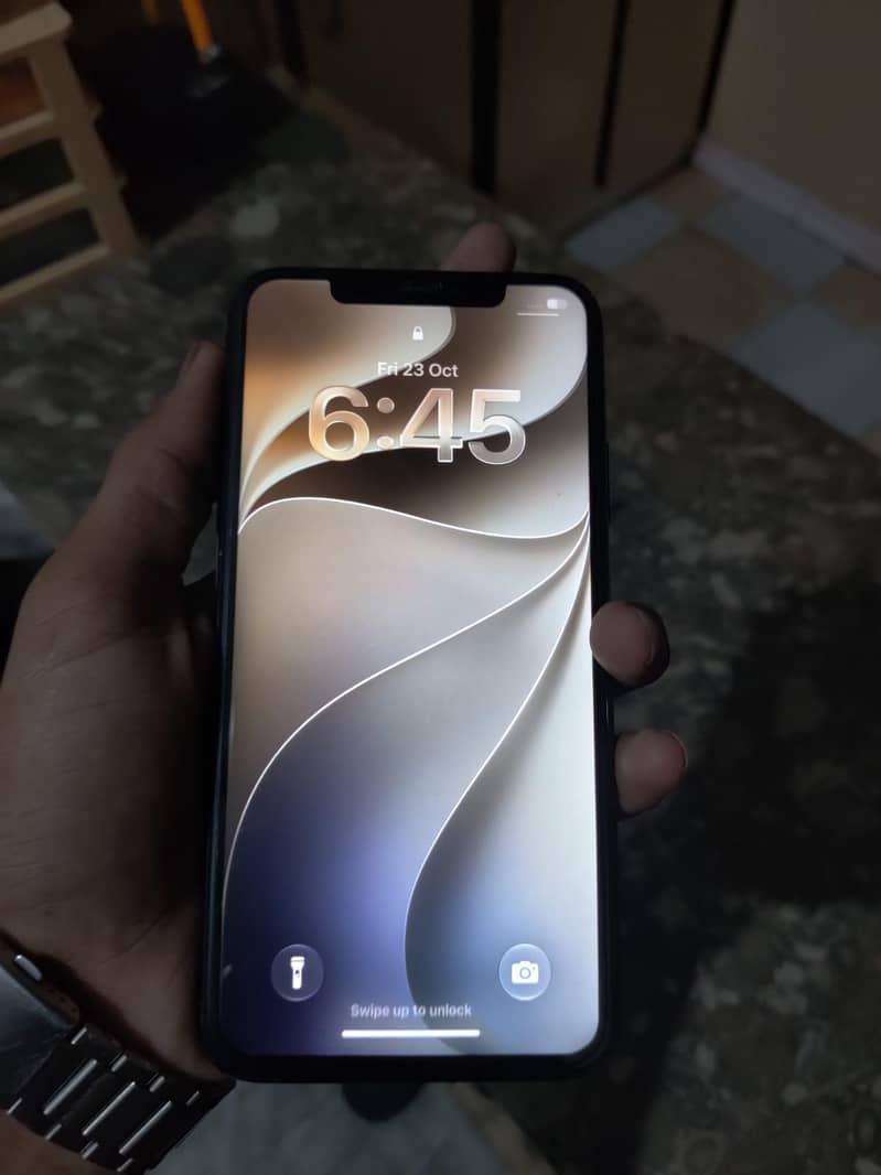 Apple iPhone 11 Pro Max 3