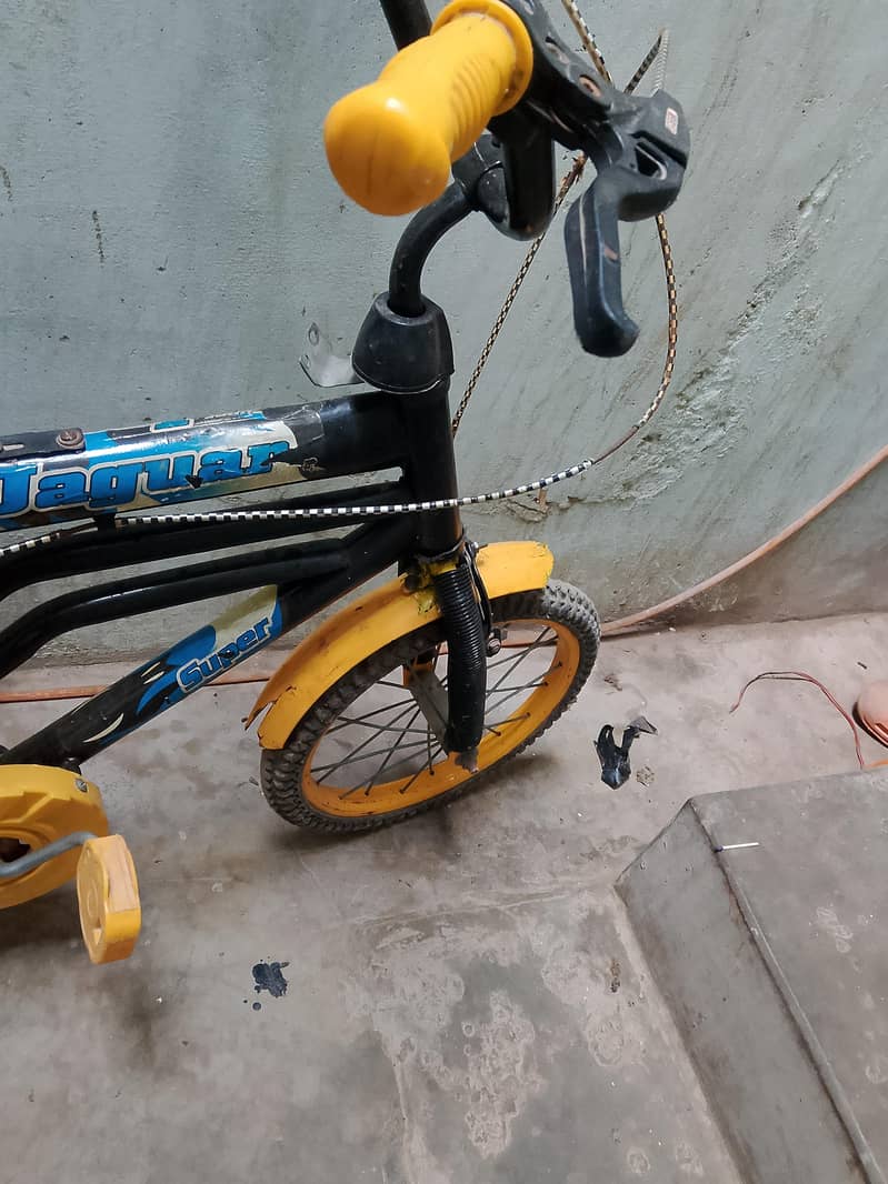 16 نمبر سائیکل گڈ کنڈیشن 2
