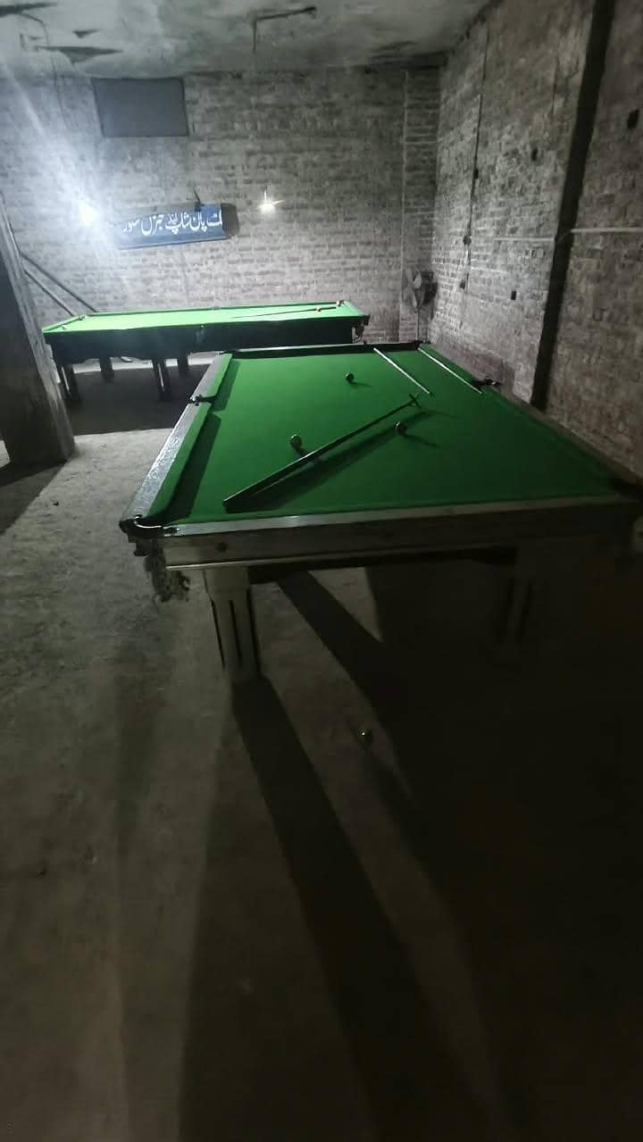 snooker table and pool table 6