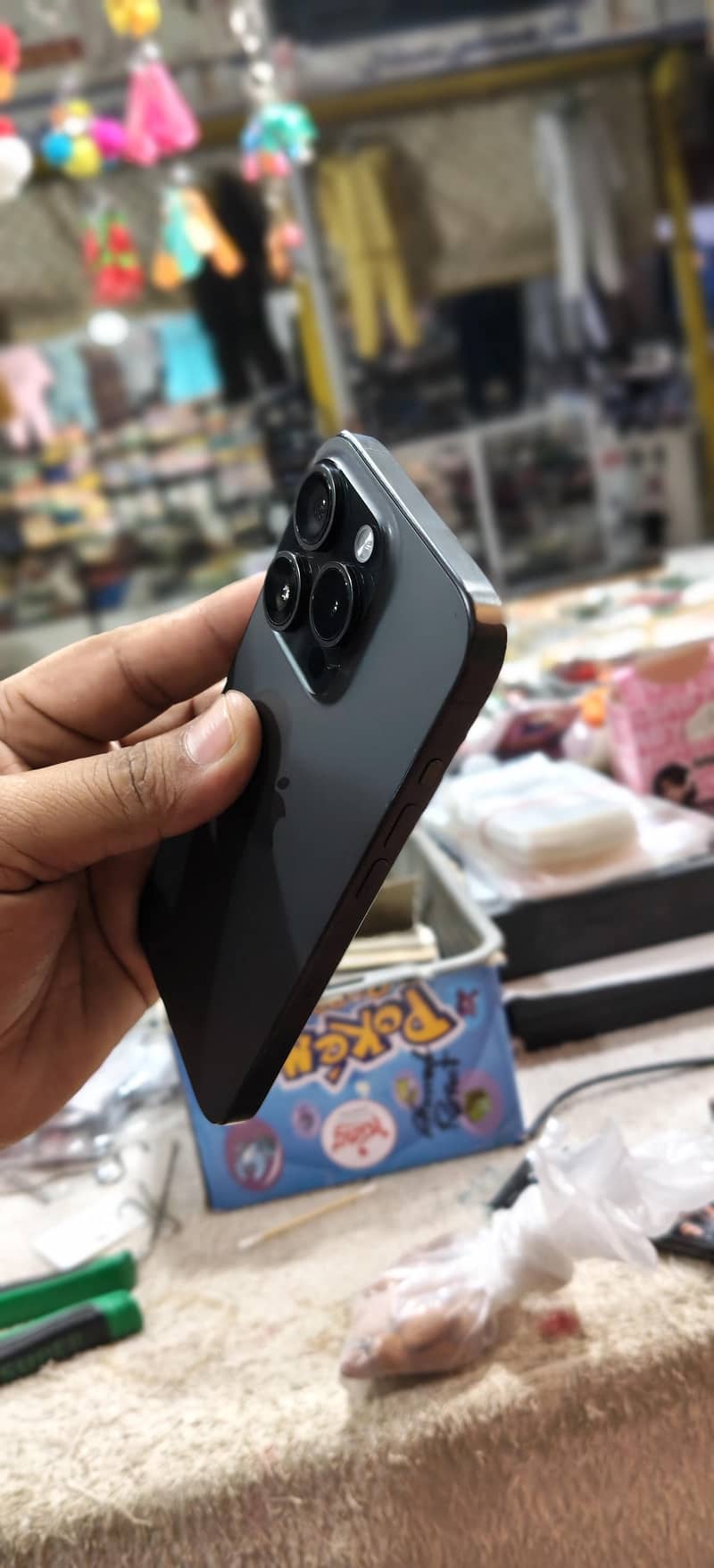 Apple iPhone 15 Pro 6