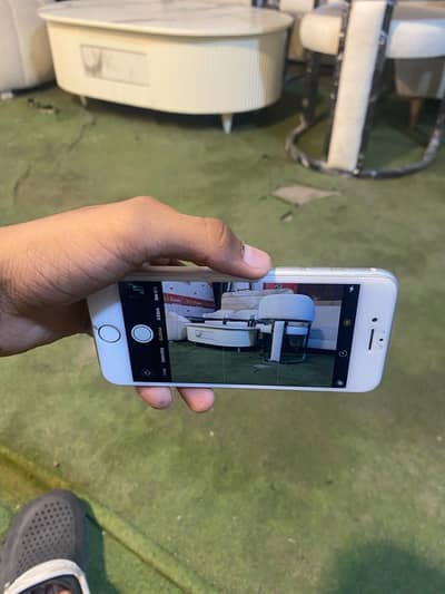 Apple iPhone 8 64 GB 10/9