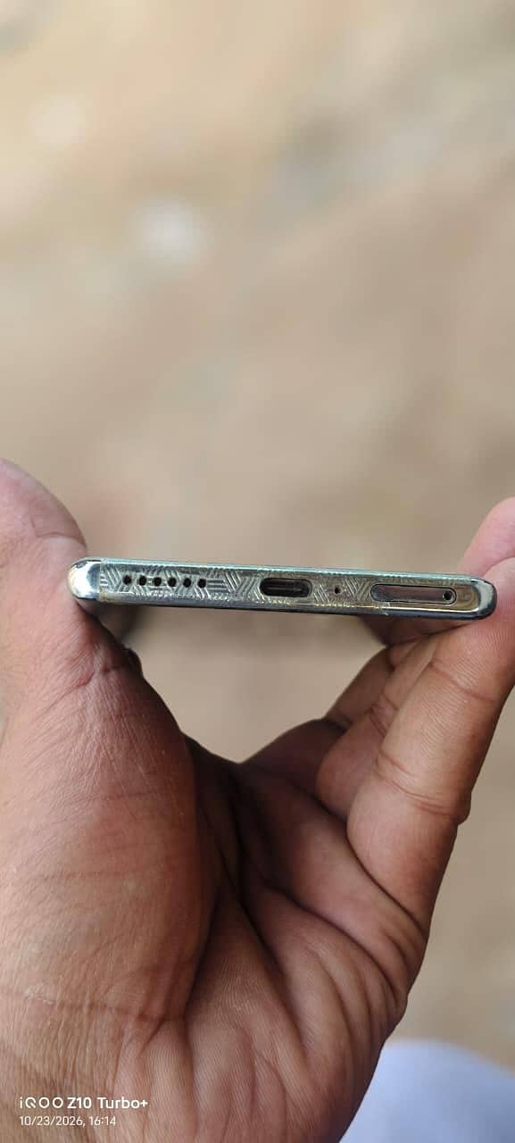 Infinix Zero 40 1