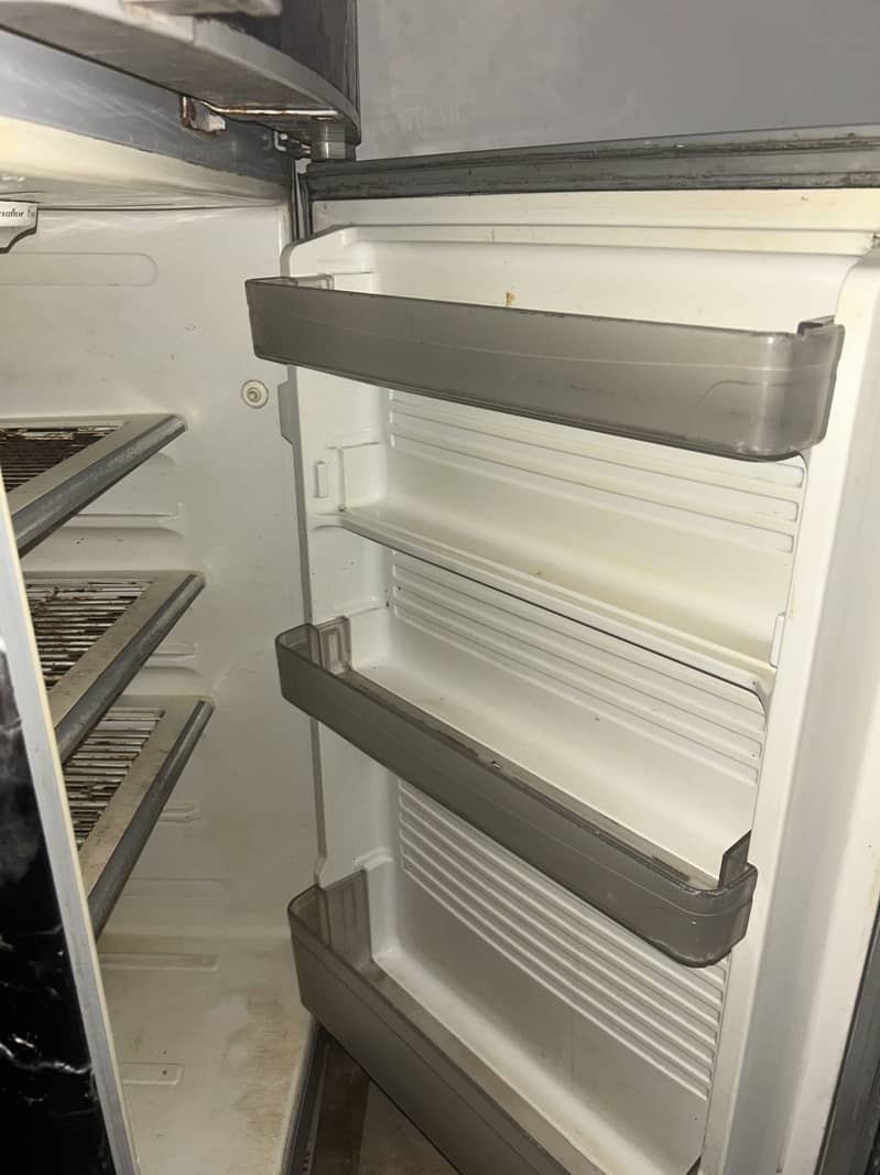 Dawlance refrigerator 3
