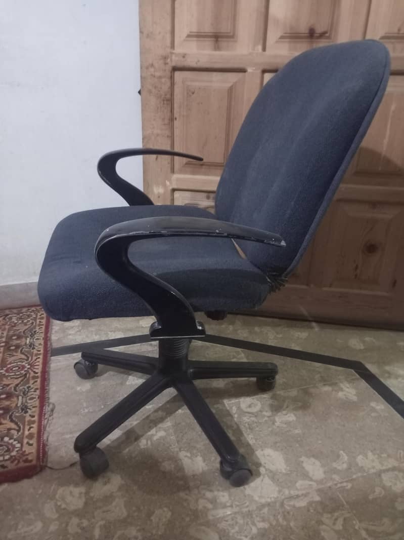 computer chair 1