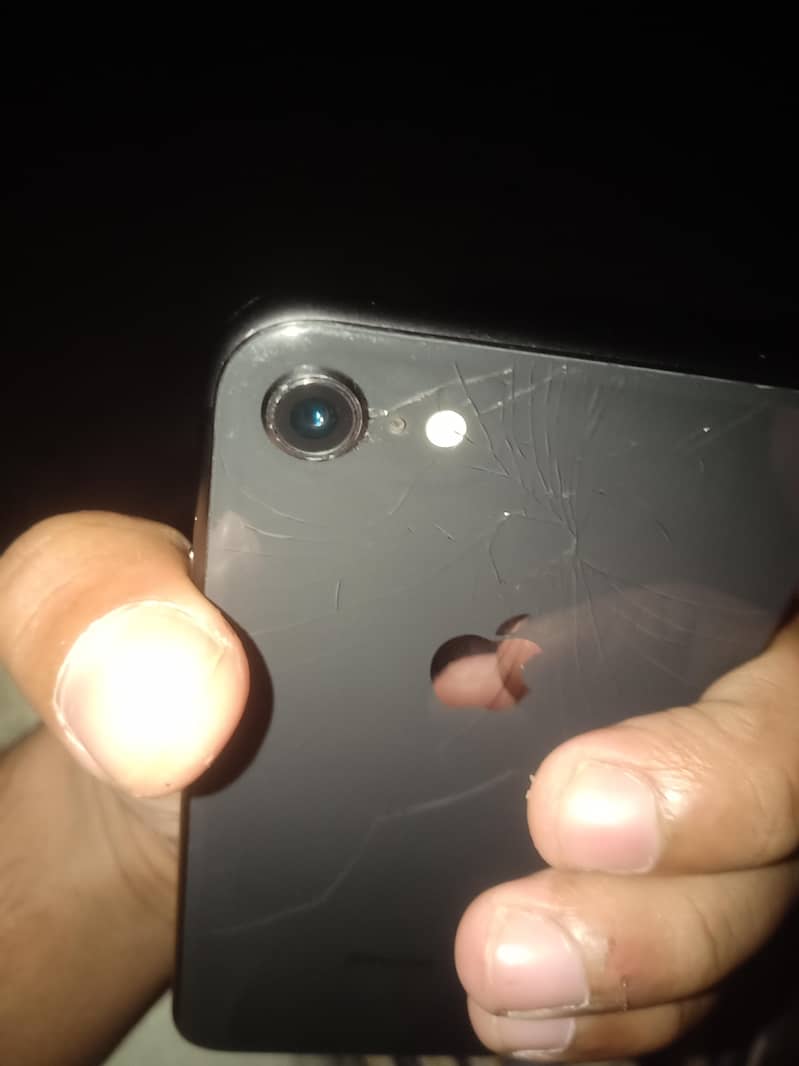 Apple iPhone 8 0