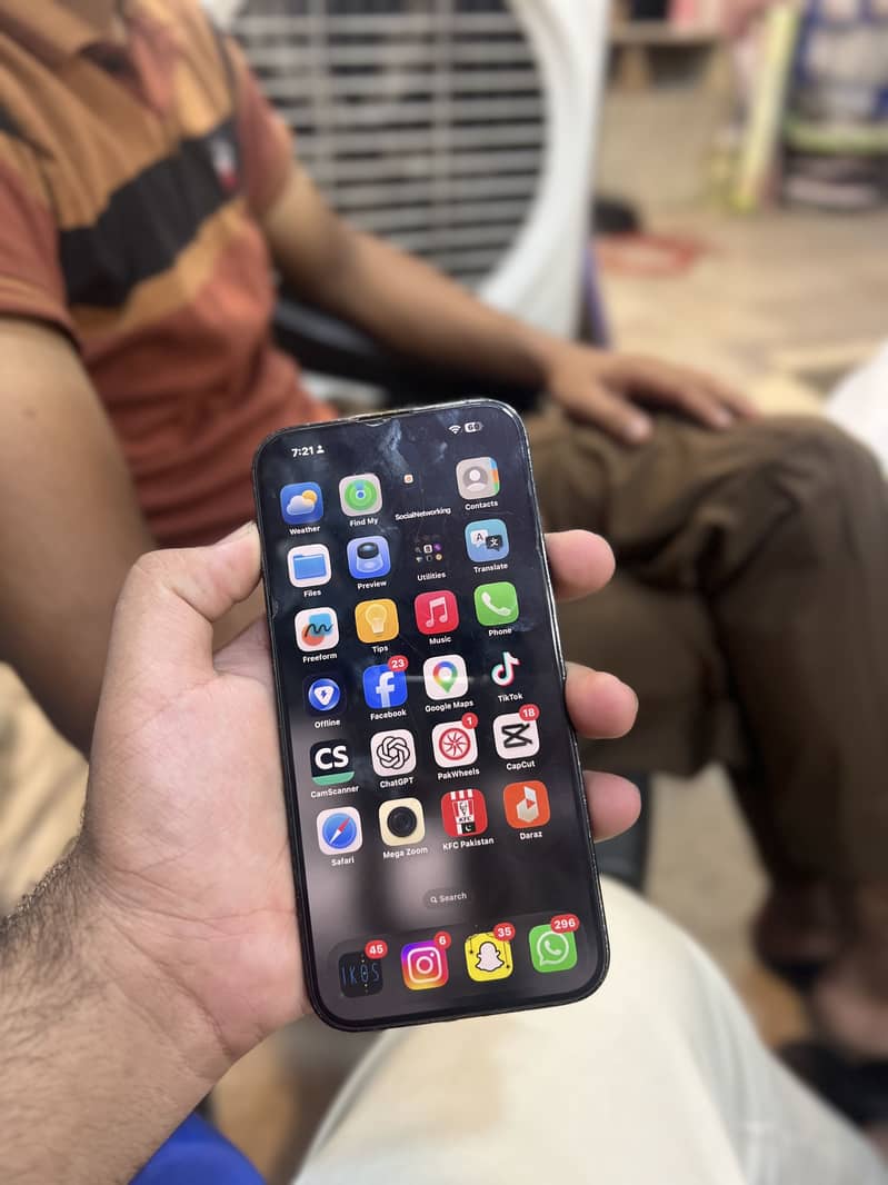 Apple iPhone 14 Pro Max jv 3