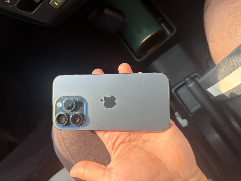 Apple iPhone 15 Pro 1