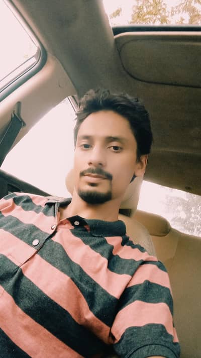 Ma ak family driver ho or Driving nokri ki talash ma ho