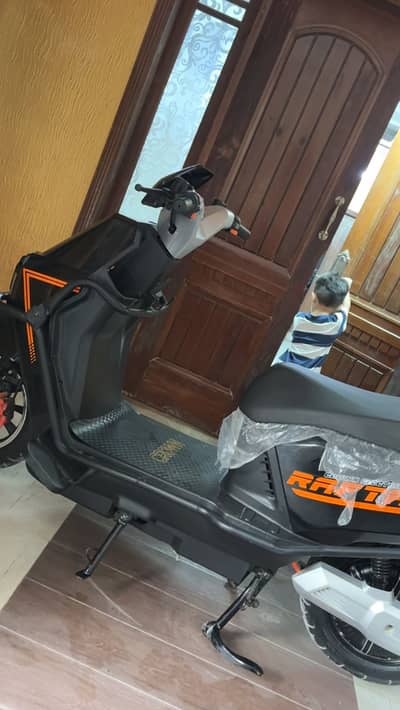 Crown Raftar proo