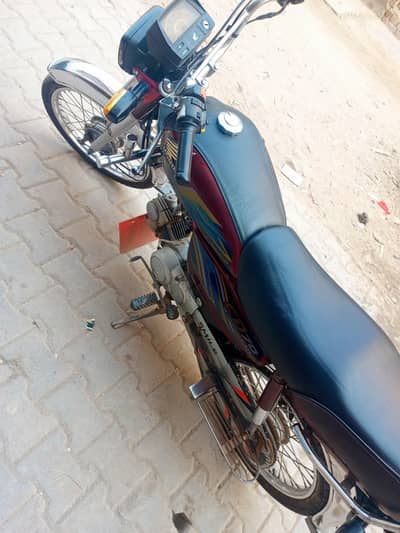 Bik for sell jis bhai ko samj aye call pe bat karay