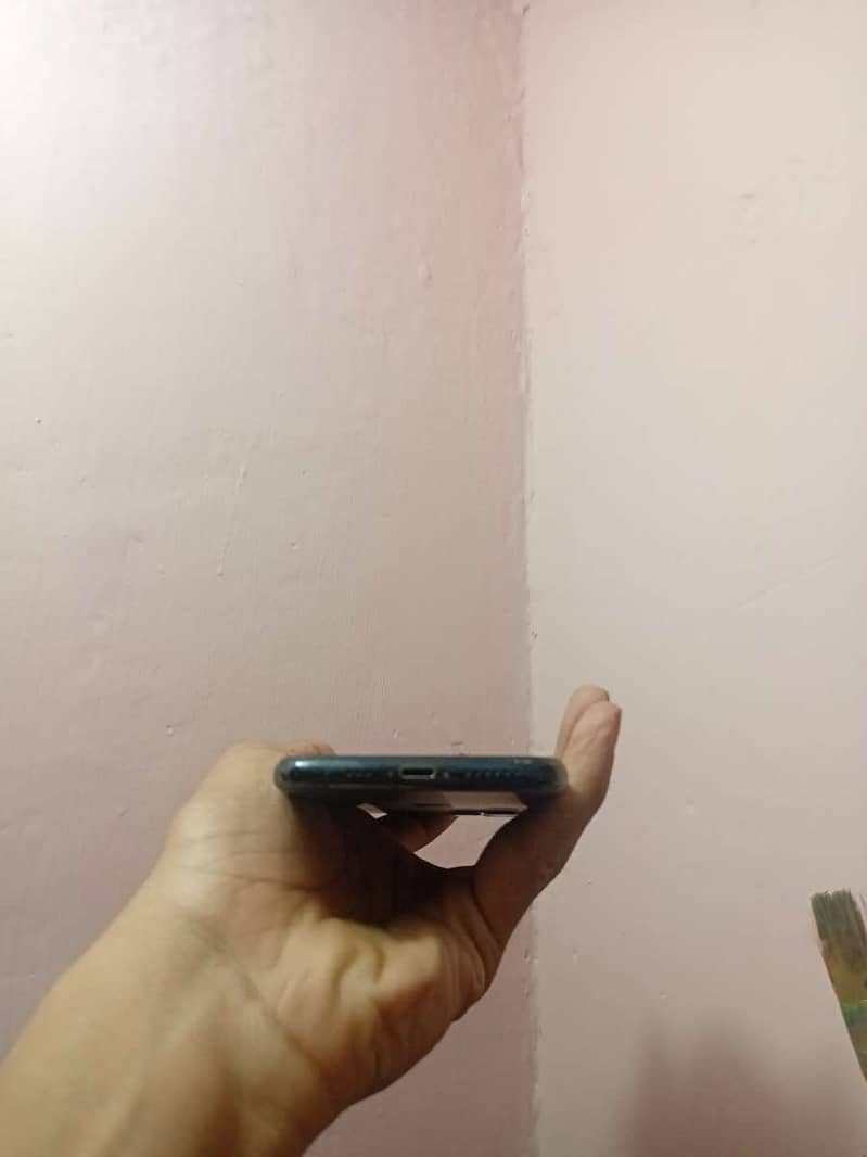 Apple iPhone 11 Pro 1