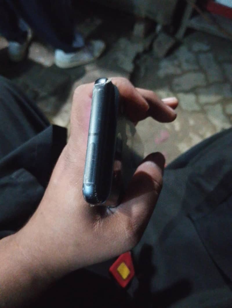 Google Pixel 8 3