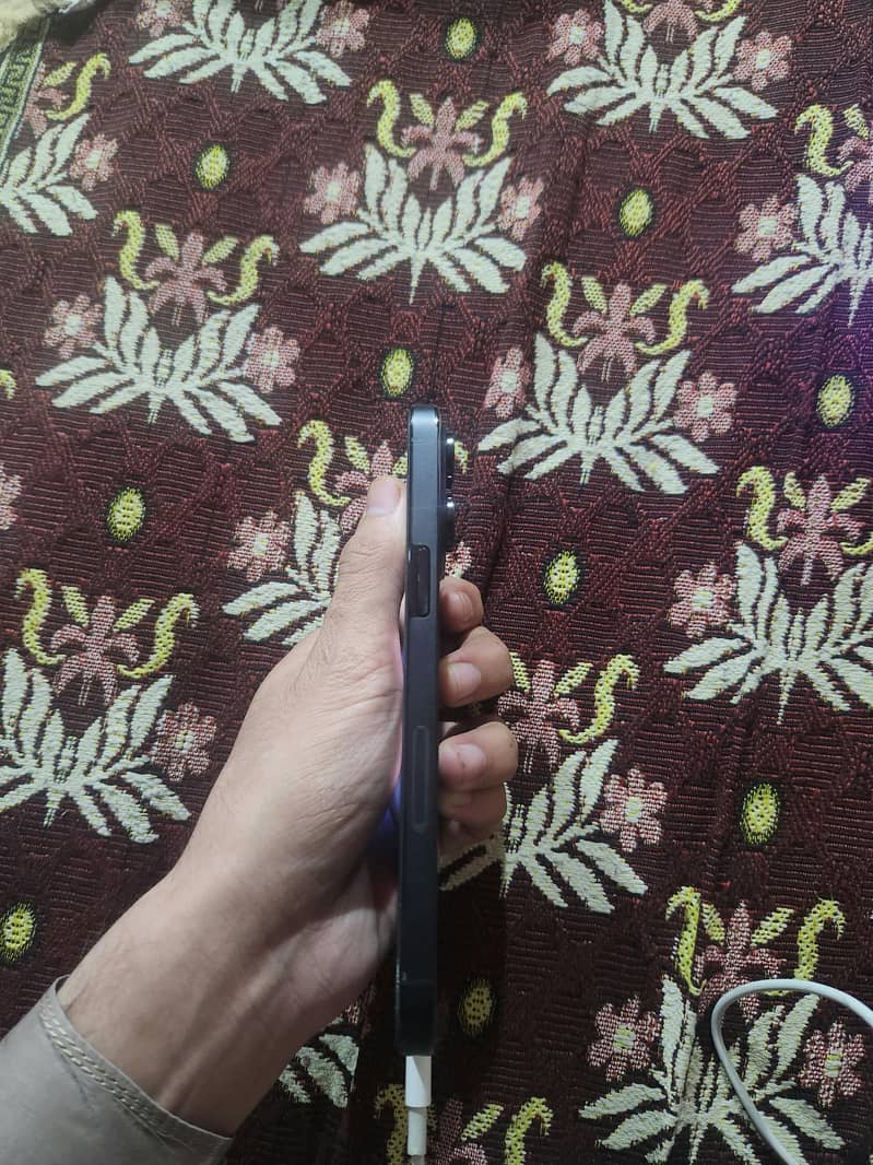 iPhone 14 pro max JV 1