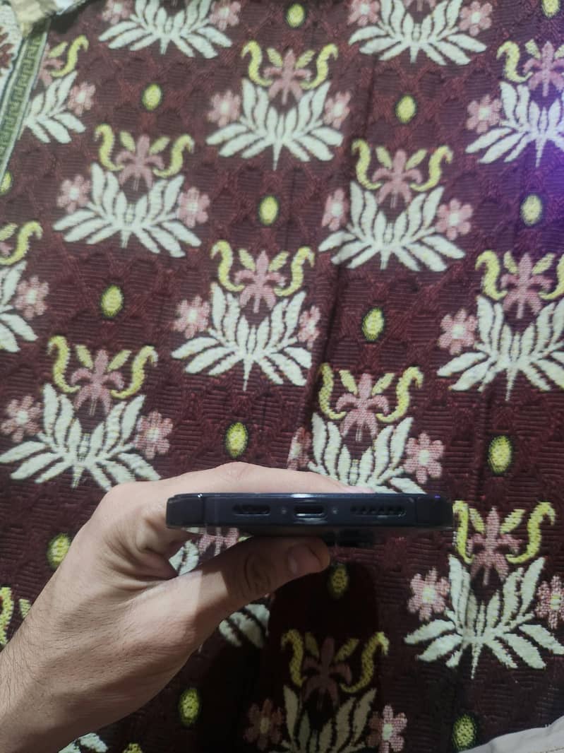 iPhone 14 pro max JV 3