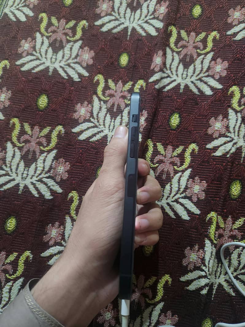 iPhone 14 pro max JV 4